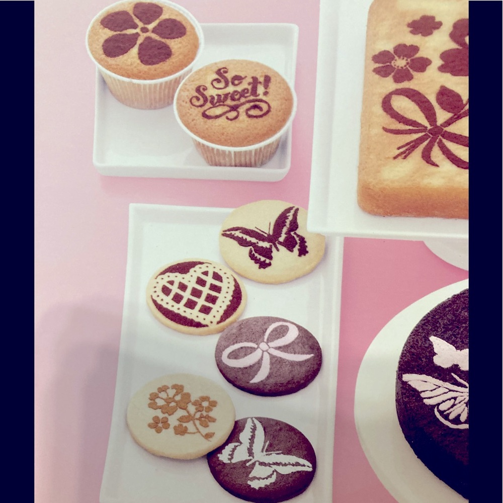 Martha Stewart Cupcake & Cake Stencils - Picture 3 of 5